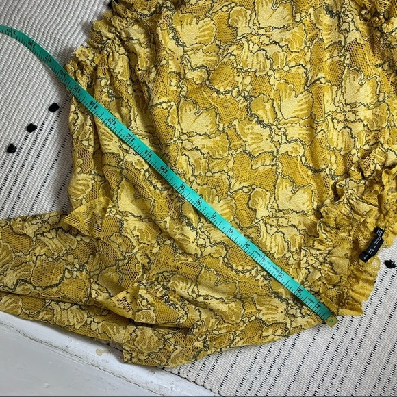 Zara Mustard Yellow Lace Ruffled Crop Blouse - Picture 7 of 7
